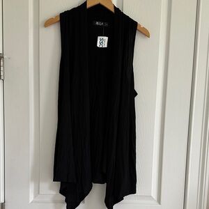 JKLA Black Sleeveless Sweater NWT